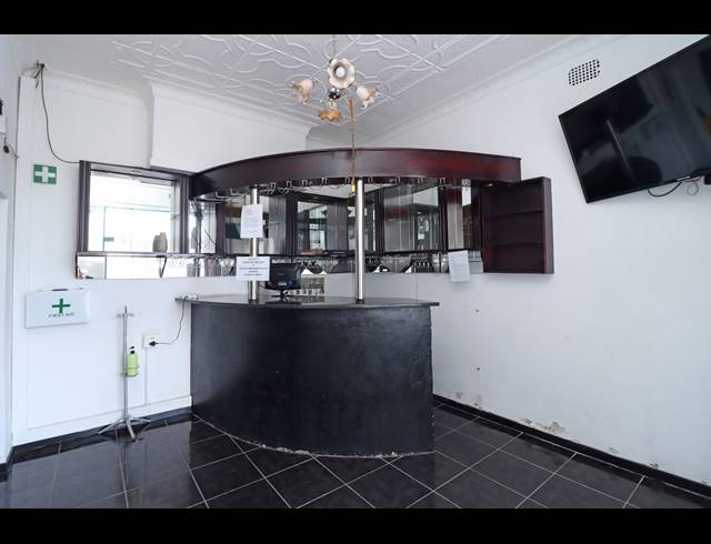 10 BEDROOM HOUSE FOR SALE IN BELLEVUE